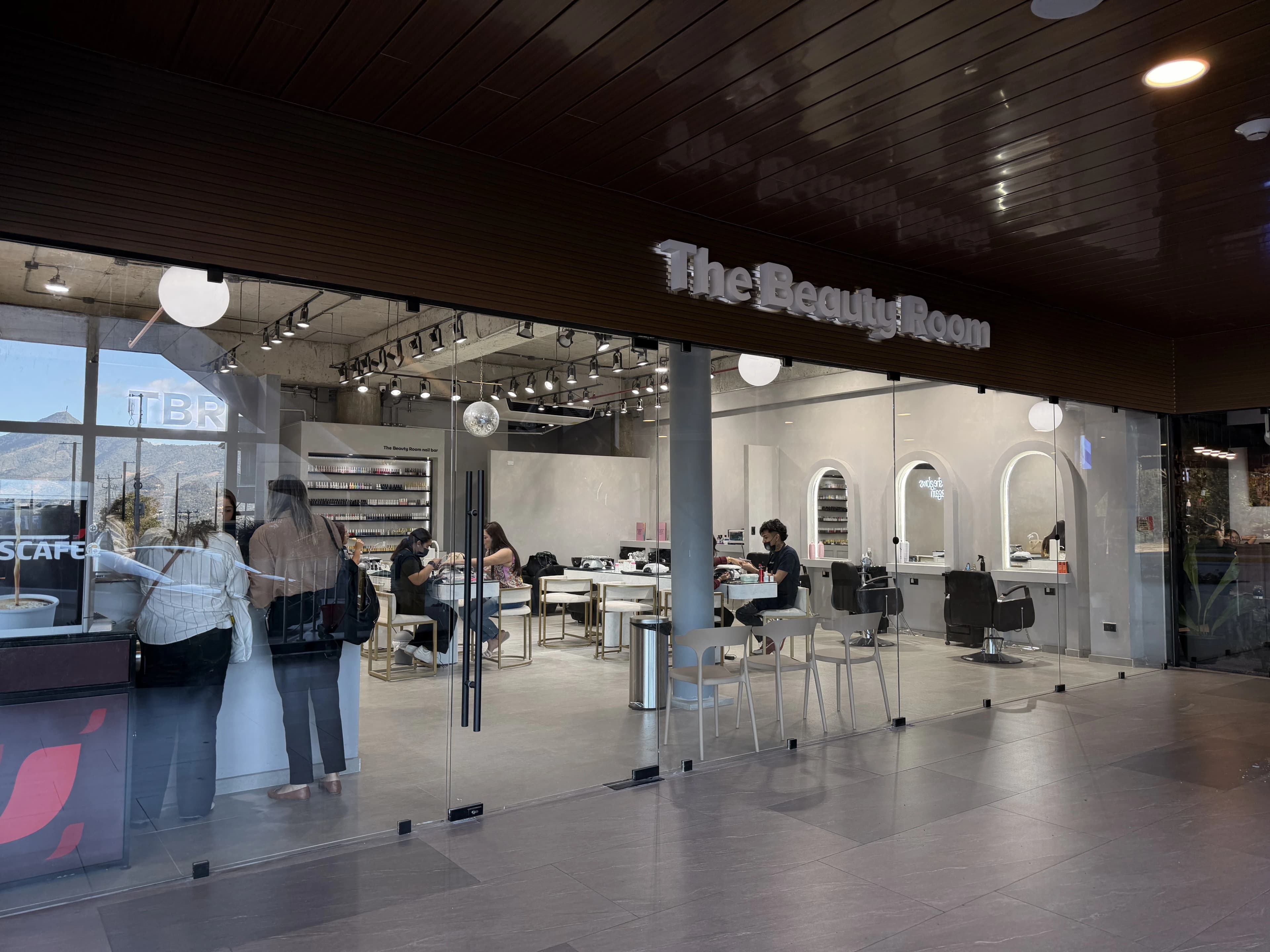 Epic Plaza - imagen 1